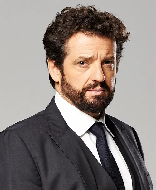 How tall is Louis Ferreira?